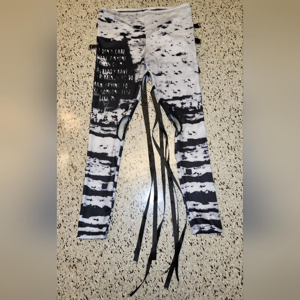 Punk style leggings with straps